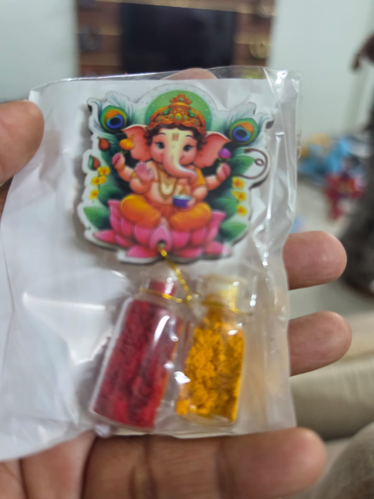Kumkum set with Ganesha cutout